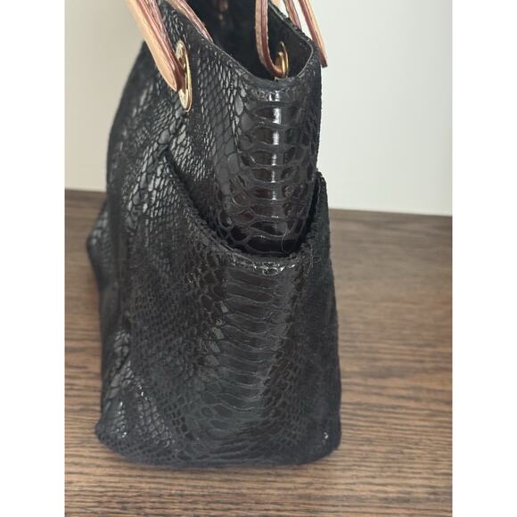 EUC Michael Kors Shiny Black Leather Snakeskin Shoulder Bag Gold Lining - Picture 12 of 16